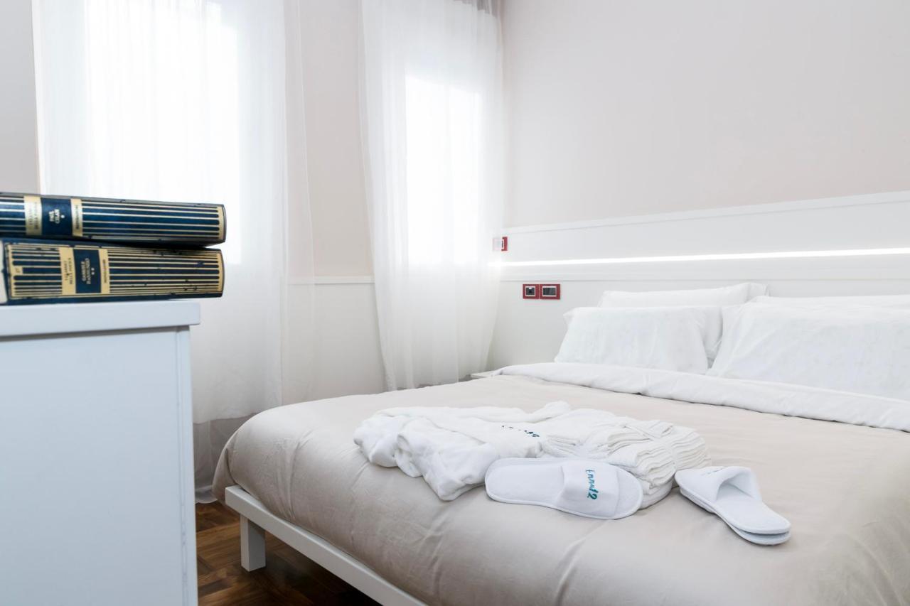 Emma 12 Hotel Rom Eksteriør billede